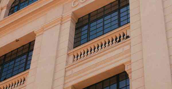 “噜噜智能AI机器人”的行业文章