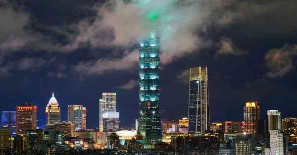 辅导学生学习智能机器人