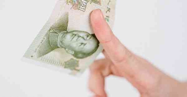 “噜噜智能AI机器人”的行业文章