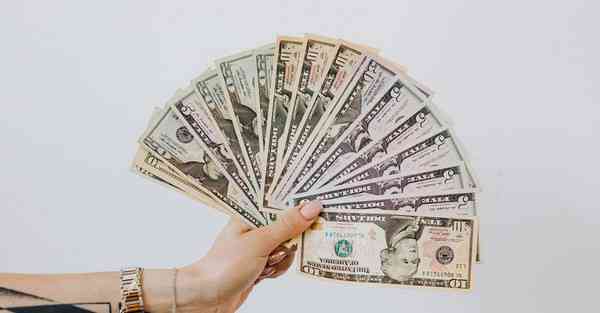 薇娅麦咭智能机器人