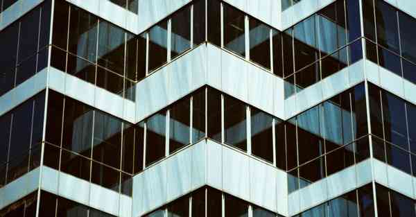 “噜噜智能AI机器人”的行业文章