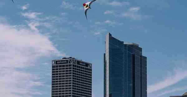 小品智能化机器人 机器人智能化发展趋势和影响