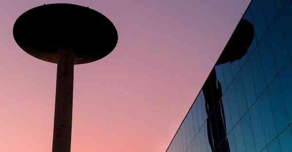 辅导学生学习智能机器人