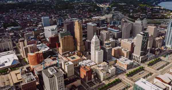 百融大数据与同盾大数据：赋能金融行业的智能化技术