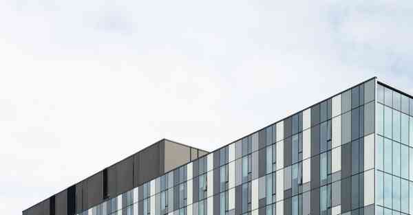 苹果13可以下载chatGPT