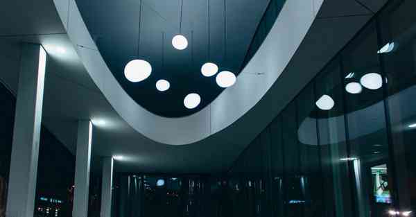 大数据碰撞建模：探索未来商业竞争的新路径