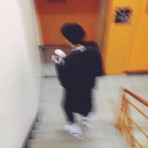 汤贝红翔