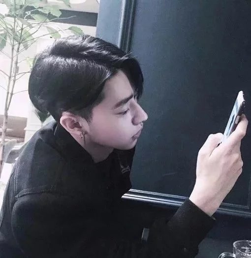 贡楠宽盛