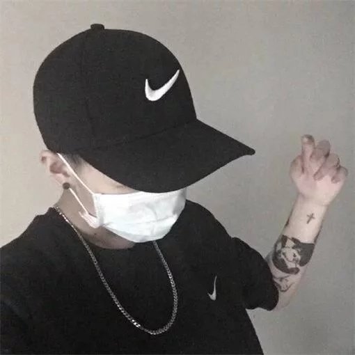 巩瑶朋浩