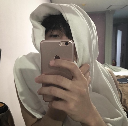 伊启荣言