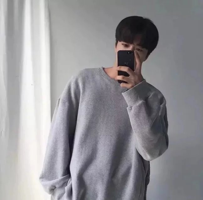 容明博翔